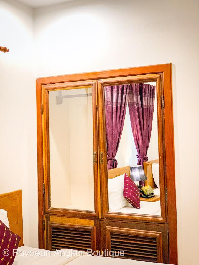 Отель Ravoeun Angkor Boutique Сиемрип Экстерьер фото