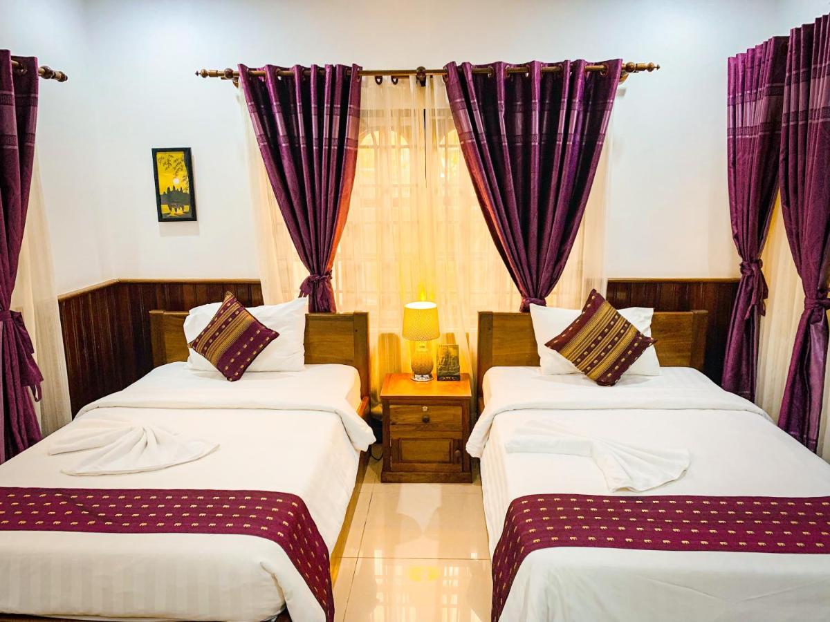 Отель Ravoeun Angkor Boutique Сиемрип Экстерьер фото